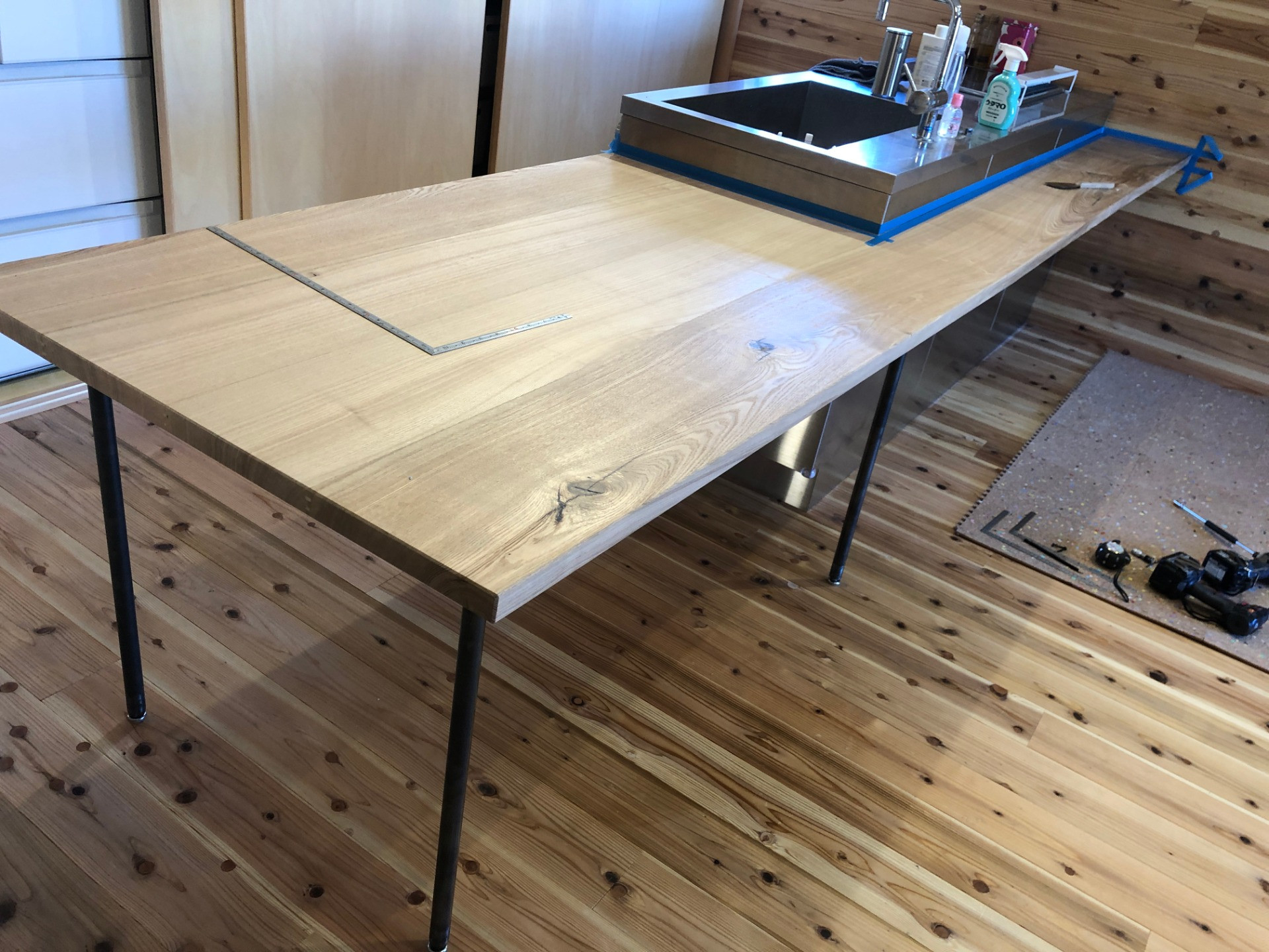 神戸市灘区の新築住宅にて造作キッチンカウンター