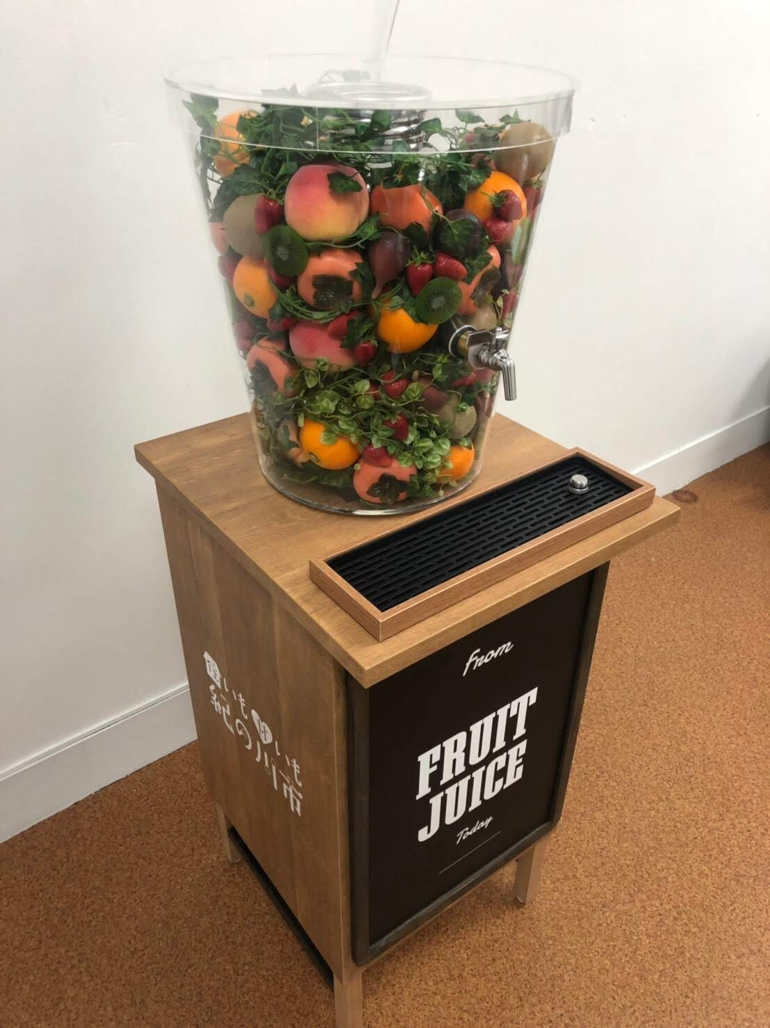 紀の川市｜蛇口付きアクリルPR什器製作