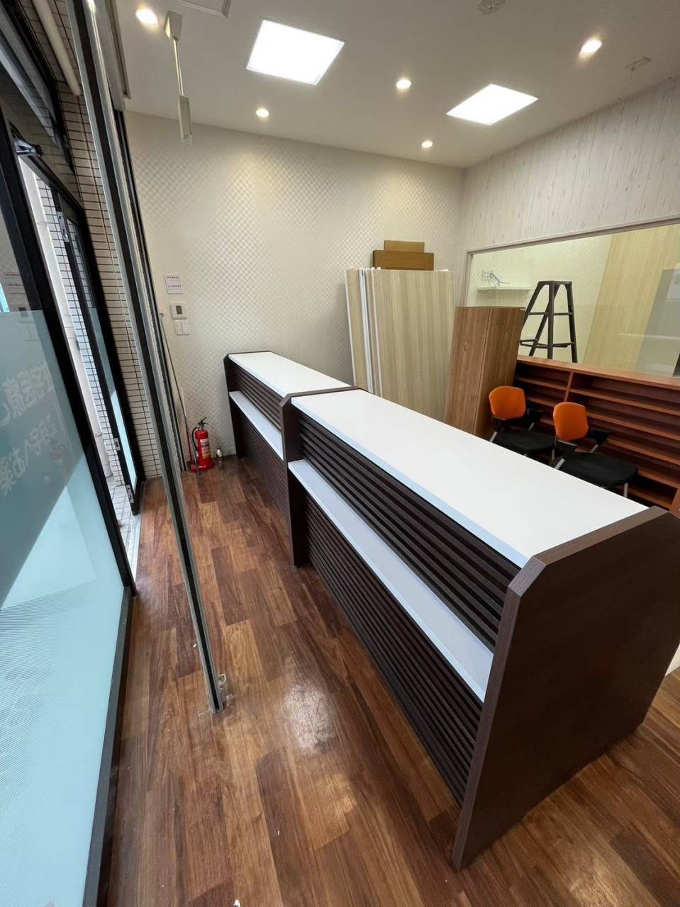 枚方市｜クリニック受付カウンター製作