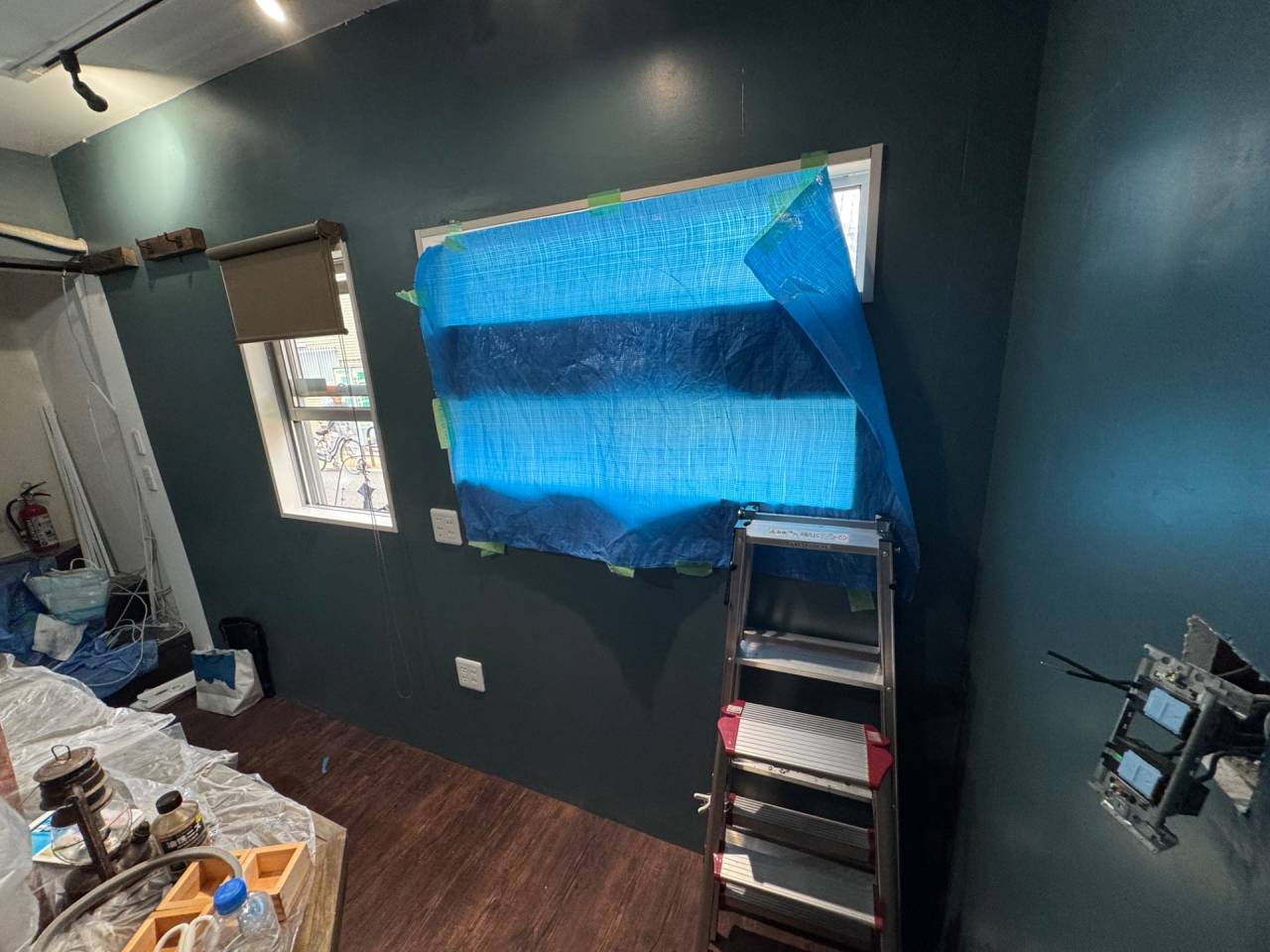 金田町の飲み屋さん　施主さんがDiy中