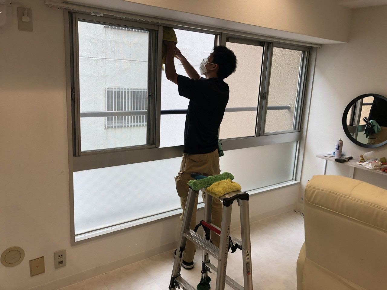 大阪梅田、中崎町のまつエク店　美装工事編